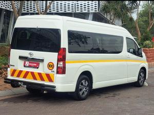 Toyota Quantum 2.8 SLWB bus 14-seater GL auto - Image 2