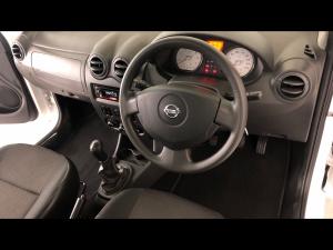 Nissan NP200 1.6i safety pack (aircon) - Image 6