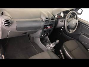Nissan NP200 1.6i safety pack (aircon) - Image 7