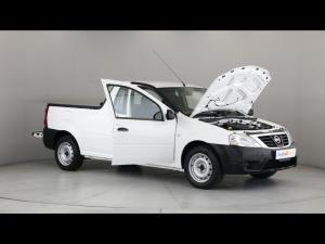 Nissan NP200 1.6i safety pack (aircon) - Image 14