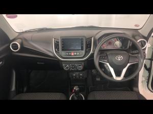 Toyota Vitz 1.0 XR manual - Image 6
