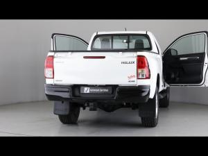 Toyota Hilux 2.4GD-6 4x4 SRX - Image 9