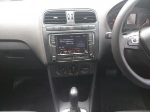 Volkswagen Polo Vivo hatch 1.6 Comfortline auto - Image 12
