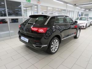 Volkswagen T-ROC 2.0 TSI Design 4MOT DSG - Image 18