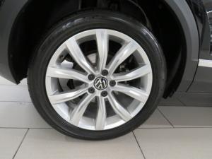 Volkswagen T-ROC 2.0 TSI Design 4MOT DSG - Image 21