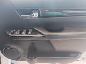 Toyota Hilux 2.8 GD-6 RB Raider automaticD/C - Image 12