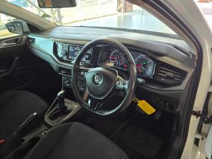 Volkswagen Polo 1.0 TSI Comfortline DSG - Image 8
