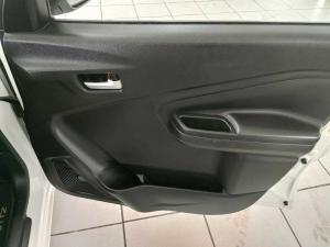 Toyota Vitz 1.0 XR - Image 7