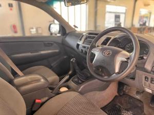 Toyota Hilux 2.5 D-4D SRX Xtra CABS/C - Image 8