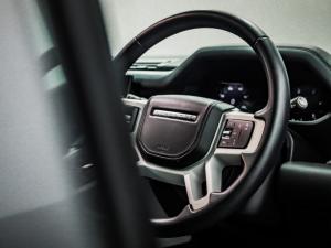 Land Rover Defender 110 D300 X-Dynamic HSE - Image 11