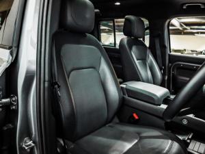 Land Rover Defender 110 D300 X-Dynamic HSE - Image 12