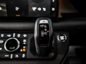 Land Rover Defender 110 D300 X-Dynamic HSE - Image 15