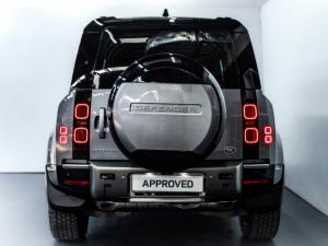 Land Rover Defender 110 D300 X-Dynamic HSE - Image 6