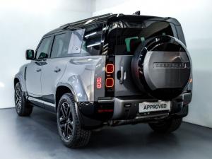 Land Rover Defender 110 D300 X-Dynamic HSE - Image 7