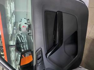 Ford Ranger 2.2TDCi XLS/C - Image 13