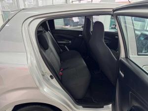 Toyota Vitz 1.0 XR - Image 12