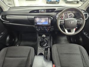 Toyota Hilux 2.4GD-6 Xtra cab Raider manual - Image 8