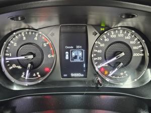 Toyota Hilux 2.4GD-6 Xtra cab Raider manual - Image 13