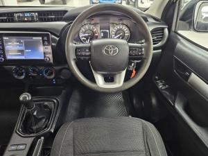 Toyota Hilux 2.4GD-6 Xtra cab Raider manual - Image 16