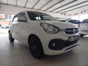 Toyota Vitz 1.0 XR manual - Image 1
