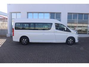 Toyota Quantum 2.8 SLWB bus 14-seater GL manual - Image 9