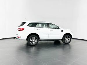 Ford Everest 3.2 TdciXLT automatic - Image 4