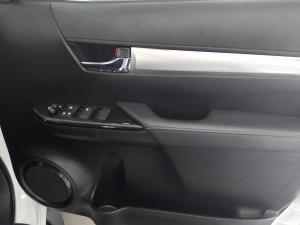 Toyota Hilux 2.8GD-6 double cab 4x4 Raider auto - Image 16