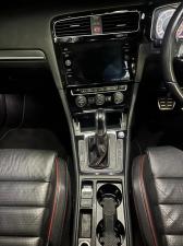Volkswagen Golf GTI - Image 10