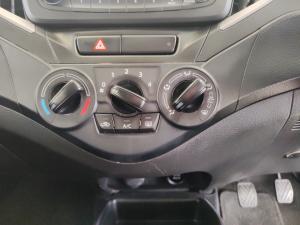 Toyota Starlet 1.4 XS - Image 16