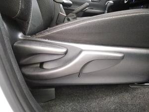 Toyota Hilux 2.4GD-6 double cab 4x4 Raider auto - Image 19