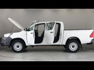 Toyota Hilux 2.4GD-6 double cab 4x4 SR - Image 12