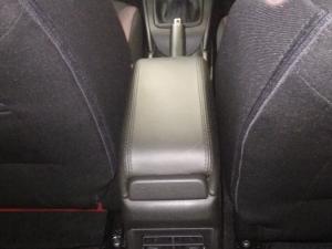 Toyota Starlet Cross 1.5 XS manual - Image 10