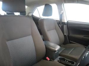 Toyota Corolla Quest 1.8 Plus manual - Image 12