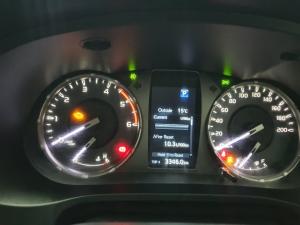 Toyota Hilux 2.4GD-6 double cab 4x4 Raider auto - Image 9