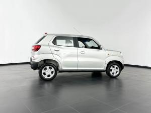 Suzuki S-PRESSO 1.0 GL+ AMT - Image 4