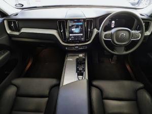 Volvo XC60 B5 AWD Essential - Image 10