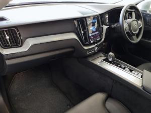 Volvo XC60 B5 AWD Essential - Image 14