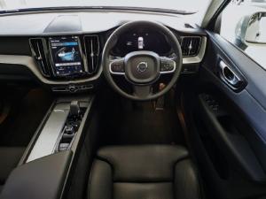 Volvo XC60 B5 AWD Essential - Image 17
