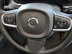 Volvo XC60 B5 AWD Essential - Image 22