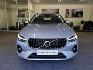 Volvo XC60 B5 AWD Essential - Image 2