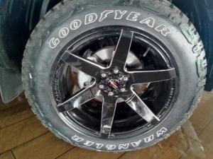 Nissan Navara 2.5DDTi double cab LE 4x4 - Image 20