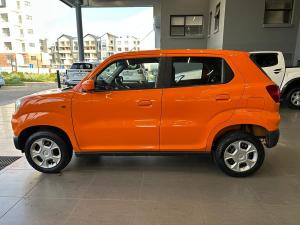 Suzuki S-Presso 1.0 GL+ manual - Image 4