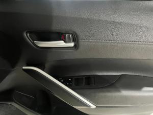 Toyota Corolla Cross 1.8 Xi - Image 6