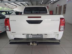 Toyota Hilux 2.4GD-6 double cab 4x4 SRX auto - Image 8