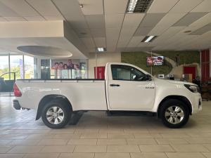 Toyota Hilux 2.4GD-6 4x4 SRX auto - Image 5