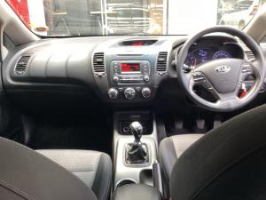Kia Cerato hatch 1.6 EX - Image 12