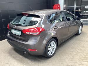 Kia Cerato hatch 1.6 EX - Image 3