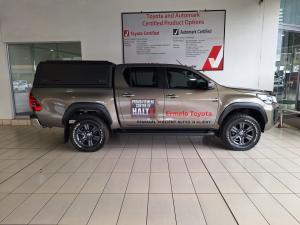 Toyota Hilux 2.8GD-6 double cab Raider auto - Image 3