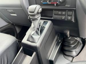 Toyota Land Cruiser 79 2.8GD-6 double cab - Image 12