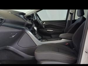 Ford Kuga 1.5T Ambiente auto - Image 7